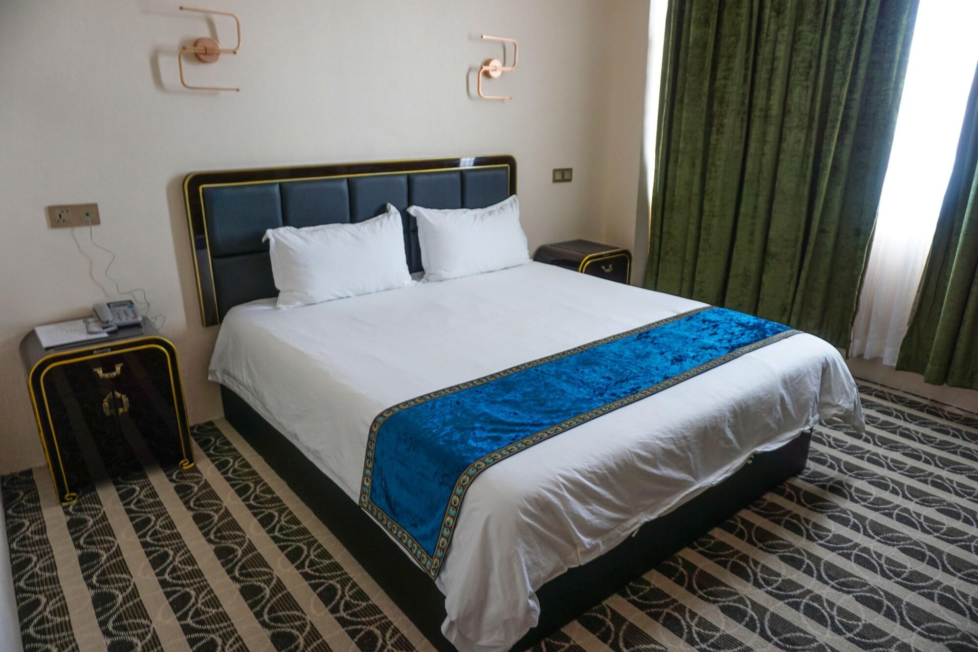 Star Sands Hotel Garapan Ngoại thất bức ảnh